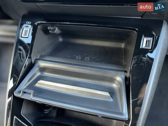 Синий Пежо e-2008, объемом двигателя 0 л и пробегом 35 тыс. км за 16500 $, фото 74 на Automoto.ua