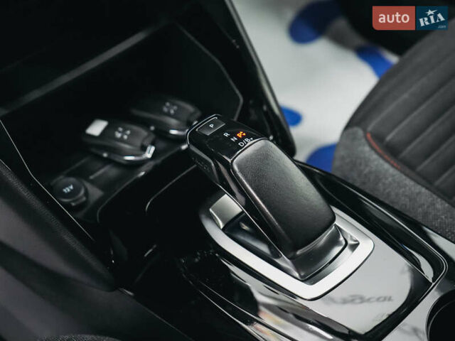 Синій Пежо e-2008, об'ємом двигуна 0 л та пробігом 98 тис. км за 15650 $, фото 42 на Automoto.ua