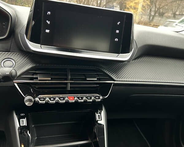 Синий Пежо e-2008, объемом двигателя 0 л и пробегом 84 тыс. км за 15980 $, фото 18 на Automoto.ua