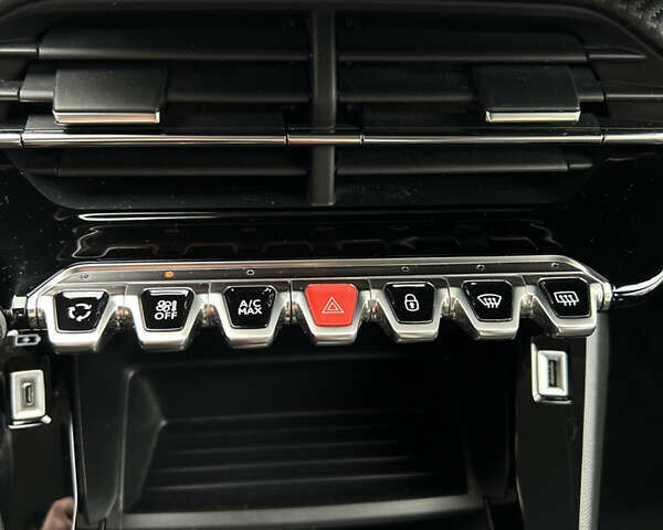 Синий Пежо e-2008, объемом двигателя 0 л и пробегом 84 тыс. км за 15980 $, фото 21 на Automoto.ua