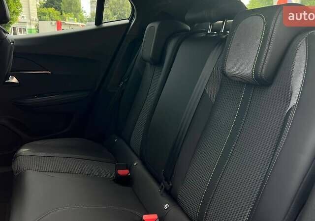 Синий Пежо e-2008, объемом двигателя 0 л и пробегом 1 тыс. км за 19000 $, фото 26 на Automoto.ua