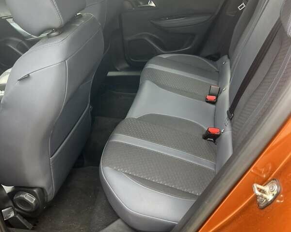 Оранжевый Пежо e-2008, объемом двигателя 0 л и пробегом 78 тыс. км за 16500 $, фото 8 на Automoto.ua
