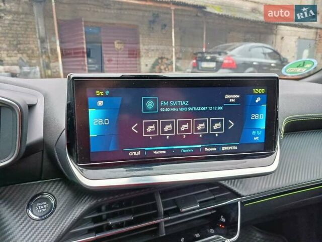Оранжевый Пежо e-2008, объемом двигателя 0 л и пробегом 31 тыс. км за 17300 $, фото 38 на Automoto.ua