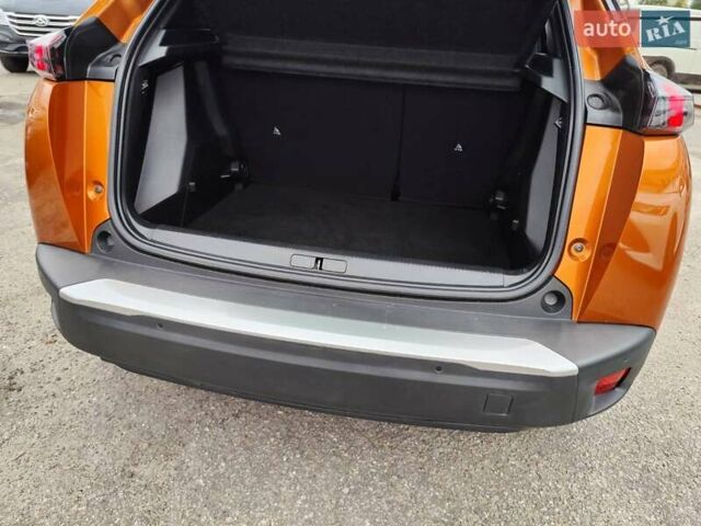 Оранжевый Пежо e-2008, объемом двигателя 0 л и пробегом 136 тыс. км за 17999 $, фото 27 на Automoto.ua