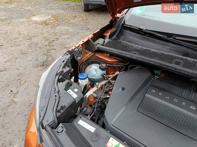 Оранжевый Пежо e-2008, объемом двигателя 0 л и пробегом 31 тыс. км за 17300 $, фото 45 на Automoto.ua
