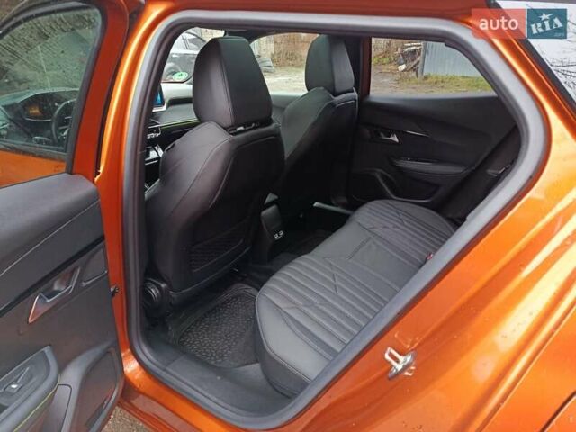 Оранжевый Пежо e-2008, объемом двигателя 0 л и пробегом 31 тыс. км за 17300 $, фото 24 на Automoto.ua