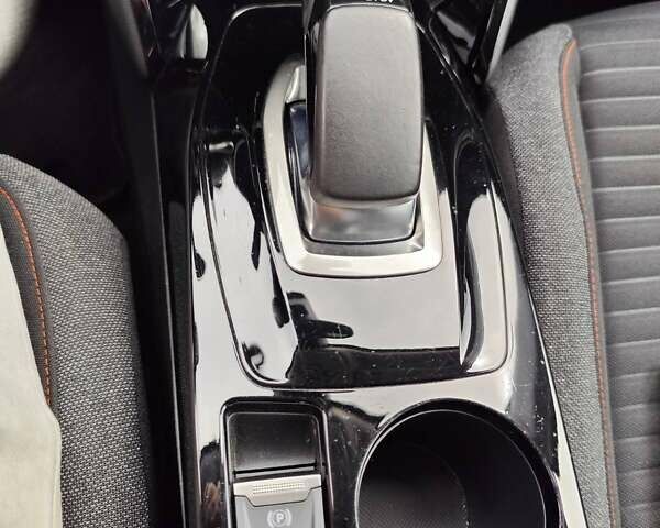 Оранжевый Пежо e-2008, объемом двигателя 0 л и пробегом 136 тыс. км за 17999 $, фото 43 на Automoto.ua