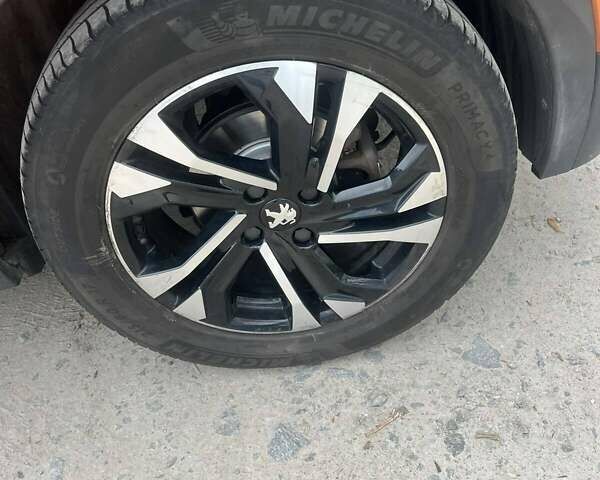 Оранжевый Пежо e-2008, объемом двигателя 0 л и пробегом 78 тыс. км за 16500 $, фото 6 на Automoto.ua