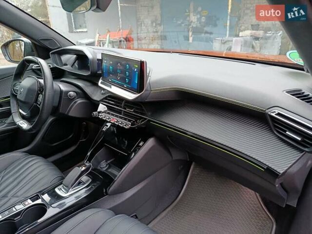 Оранжевый Пежо e-2008, объемом двигателя 0 л и пробегом 31 тыс. км за 17300 $, фото 14 на Automoto.ua