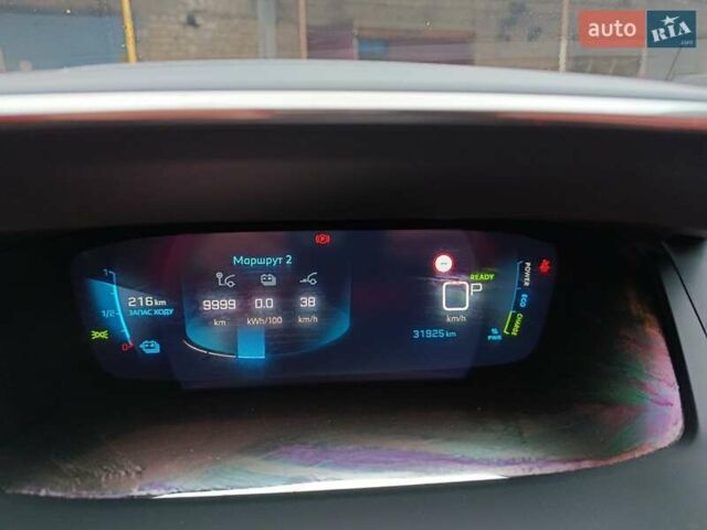 Оранжевый Пежо e-2008, объемом двигателя 0 л и пробегом 31 тыс. км за 17300 $, фото 34 на Automoto.ua