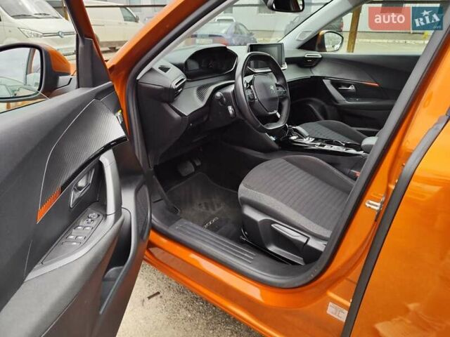 Оранжевый Пежо e-2008, объемом двигателя 0 л и пробегом 136 тыс. км за 17999 $, фото 36 на Automoto.ua