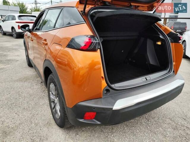 Оранжевый Пежо e-2008, объемом двигателя 0 л и пробегом 136 тыс. км за 17999 $, фото 28 на Automoto.ua