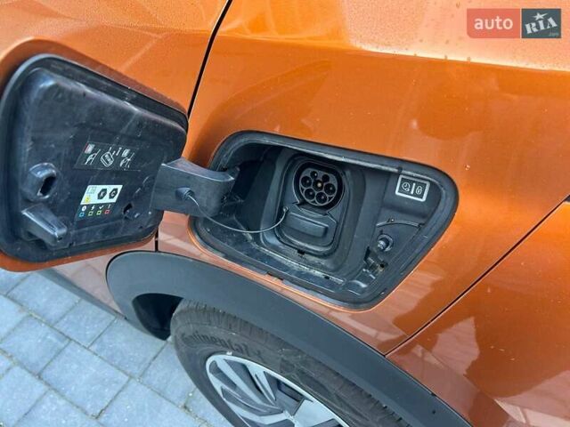 Помаранчевий Пежо e-2008, об'ємом двигуна 0 л та пробігом 31 тис. км за 16200 $, фото 21 на Automoto.ua