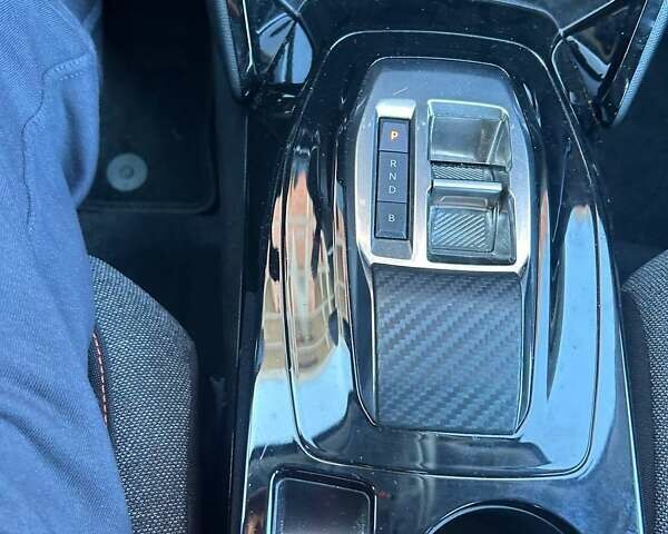 Помаранчевий Пежо e-2008, об'ємом двигуна 0 л та пробігом 31 тис. км за 16200 $, фото 13 на Automoto.ua