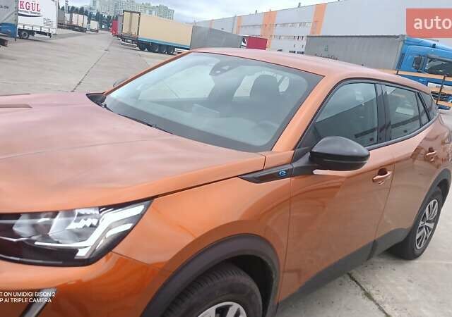 Оранжевый Пежо e-2008, объемом двигателя 0 л и пробегом 37 тыс. км за 21500 $, фото 2 на Automoto.ua