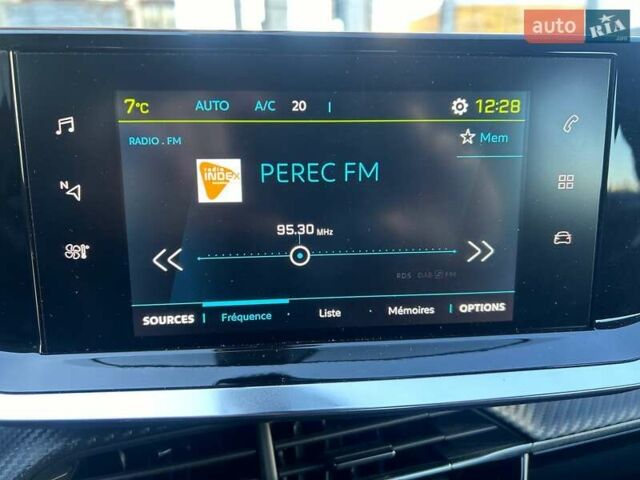 Оранжевый Пежо e-2008, объемом двигателя 0 л и пробегом 29 тыс. км за 16999 $, фото 18 на Automoto.ua