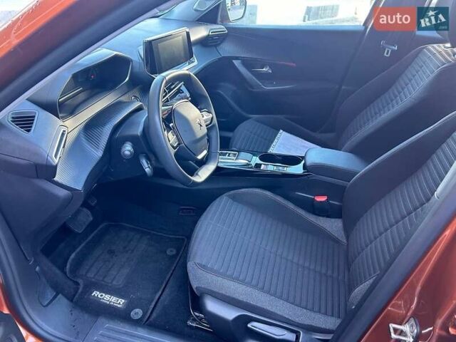 Помаранчевий Пежо e-2008, об'ємом двигуна 0 л та пробігом 31 тис. км за 16200 $, фото 18 на Automoto.ua