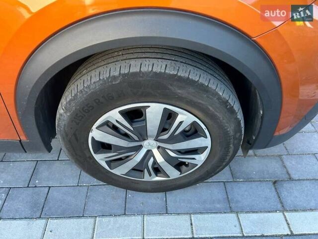 Помаранчевий Пежо e-2008, об'ємом двигуна 0 л та пробігом 31 тис. км за 16200 $, фото 23 на Automoto.ua