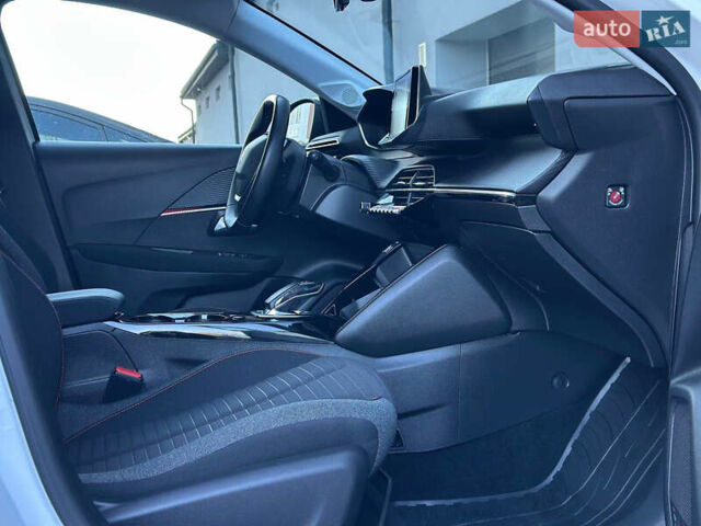 Білий Пежо e-208, об'ємом двигуна 0 л та пробігом 71 тис. км за 13499 $, фото 84 на Automoto.ua