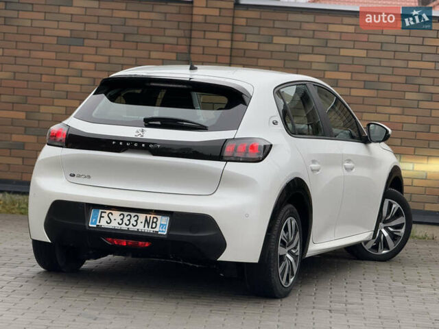 Белый Пежо e-208, объемом двигателя 0 л и пробегом 17 тыс. км за 14799 $, фото 9 на Automoto.ua