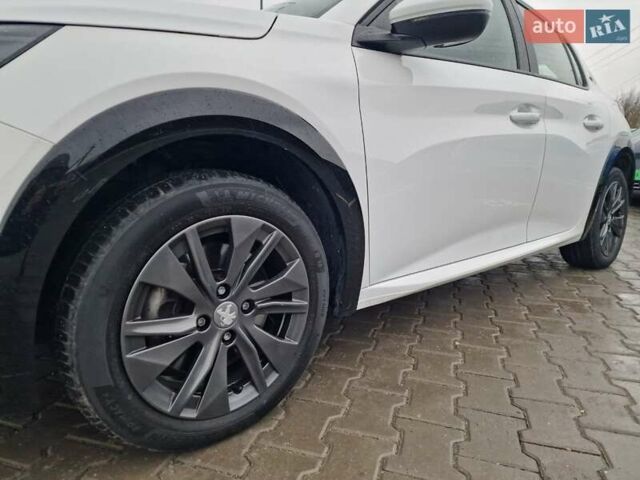 Белый Пежо e-208, объемом двигателя 0 л и пробегом 59 тыс. км за 13900 $, фото 9 на Automoto.ua