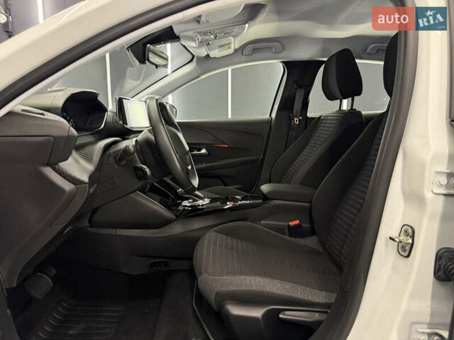 Белый Пежо e-208, объемом двигателя 0 л и пробегом 17 тыс. км за 14500 $, фото 21 на Automoto.ua