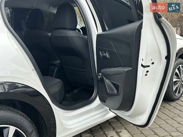 Білий Пежо e-208, об'ємом двигуна 0 л та пробігом 85 тис. км за 12900 $, фото 30 на Automoto.ua