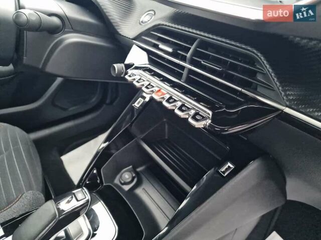 Белый Пежо e-208, объемом двигателя 0 л и пробегом 59 тыс. км за 13900 $, фото 45 на Automoto.ua