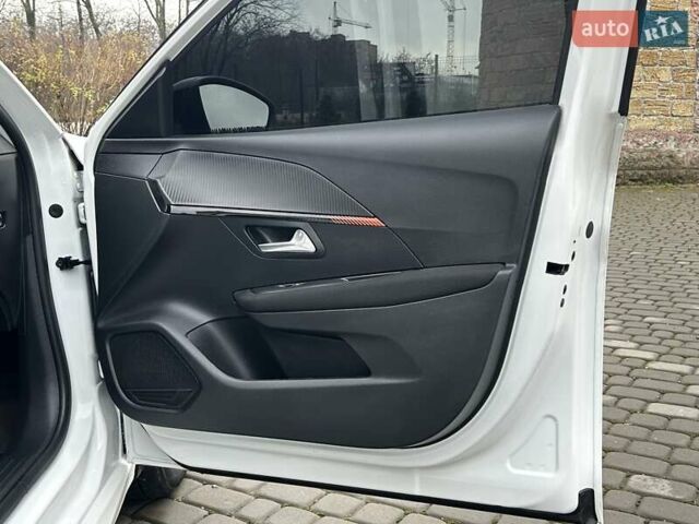 Білий Пежо e-208, об'ємом двигуна 0 л та пробігом 85 тис. км за 12900 $, фото 36 на Automoto.ua