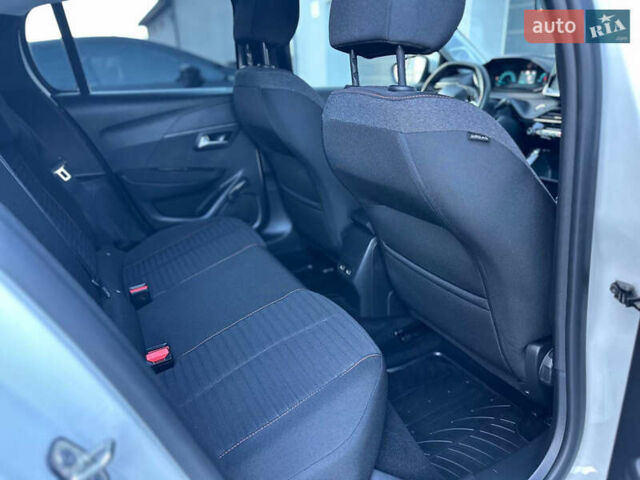 Білий Пежо e-208, об'ємом двигуна 0 л та пробігом 71 тис. км за 13499 $, фото 87 на Automoto.ua