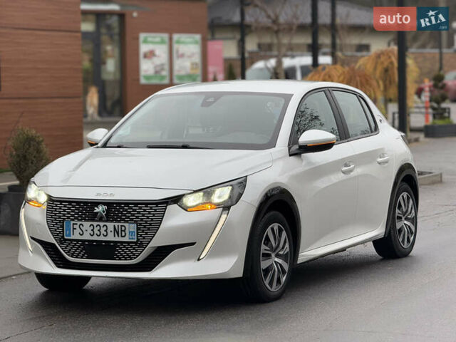 Белый Пежо e-208, объемом двигателя 0 л и пробегом 17 тыс. км за 14799 $, фото 48 на Automoto.ua