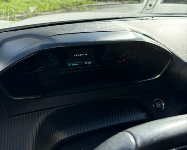 Белый Пежо e-208, объемом двигателя 0 л и пробегом 72 тыс. км за 14000 $, фото 8 на Automoto.ua