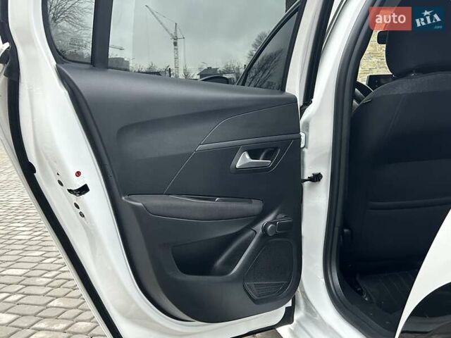 Білий Пежо e-208, об'ємом двигуна 0 л та пробігом 85 тис. км за 12900 $, фото 27 на Automoto.ua