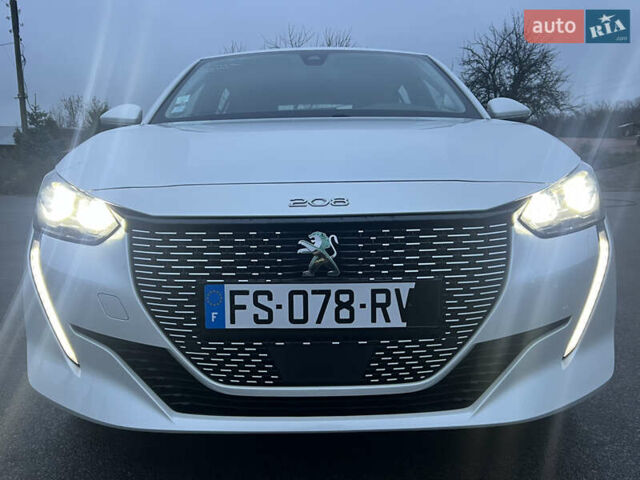 Білий Пежо e-208, об'ємом двигуна 0 л та пробігом 38 тис. км за 13500 $, фото 16 на Automoto.ua