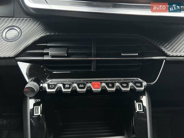 Білий Пежо e-208, об'ємом двигуна 0 л та пробігом 85 тис. км за 12900 $, фото 44 на Automoto.ua