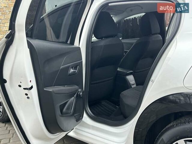 Білий Пежо e-208, об'ємом двигуна 0 л та пробігом 85 тис. км за 12900 $, фото 26 на Automoto.ua
