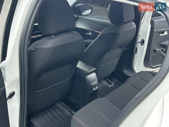 Білий Пежо e-208, об'ємом двигуна 0 л та пробігом 85 тис. км за 12900 $, фото 29 на Automoto.ua