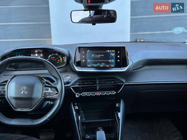 Білий Пежо e-208, об'ємом двигуна 0 л та пробігом 71 тис. км за 13499 $, фото 79 на Automoto.ua
