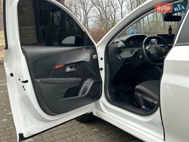 Білий Пежо e-208, об'ємом двигуна 0 л та пробігом 85 тис. км за 12900 $, фото 22 на Automoto.ua