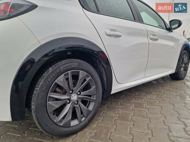 Белый Пежо e-208, объемом двигателя 0 л и пробегом 59 тыс. км за 13900 $, фото 15 на Automoto.ua