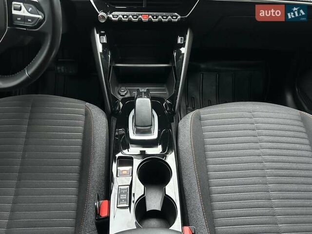 Білий Пежо e-208, об'ємом двигуна 0 л та пробігом 85 тис. км за 12900 $, фото 42 на Automoto.ua