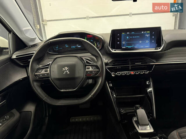 Белый Пежо e-208, объемом двигателя 0 л и пробегом 17 тыс. км за 14500 $, фото 28 на Automoto.ua