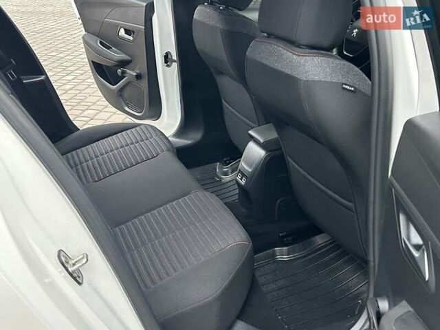 Білий Пежо e-208, об'ємом двигуна 0 л та пробігом 85 тис. км за 12900 $, фото 32 на Automoto.ua