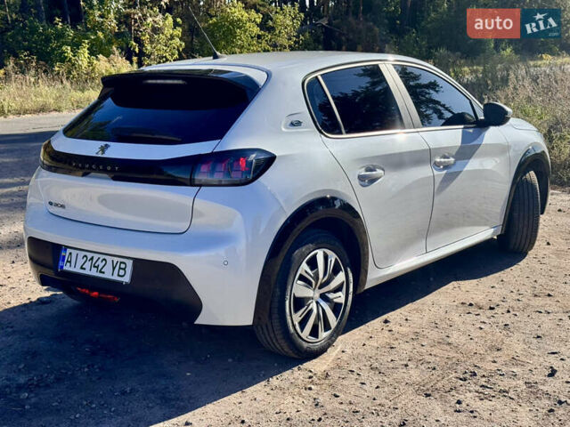 Білий Пежо e-208, об'ємом двигуна 0 л та пробігом 72 тис. км за 14099 $, фото 6 на Automoto.ua