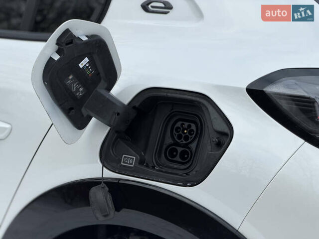 Білий Пежо e-208, об'ємом двигуна 0 л та пробігом 17 тис. км за 14999 $, фото 12 на Automoto.ua