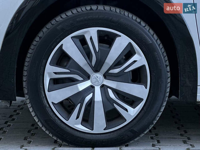 Білий Пежо e-208, об'ємом двигуна 0 л та пробігом 71 тис. км за 13499 $, фото 95 на Automoto.ua