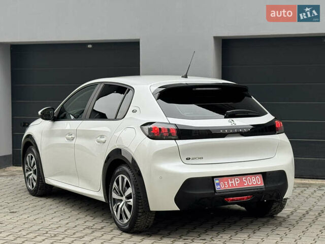 Білий Пежо e-208, об'ємом двигуна 0 л та пробігом 71 тис. км за 13499 $, фото 3 на Automoto.ua