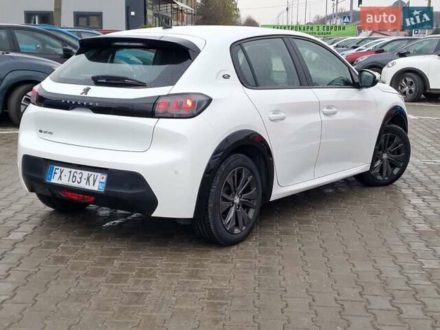 Белый Пежо e-208, объемом двигателя 0 л и пробегом 59 тыс. км за 13900 $, фото 1 на Automoto.ua