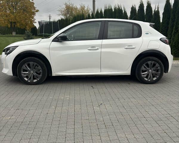 Белый Пежо e-208, объемом двигателя 0 л и пробегом 19 тыс. км за 14500 $, фото 3 на Automoto.ua