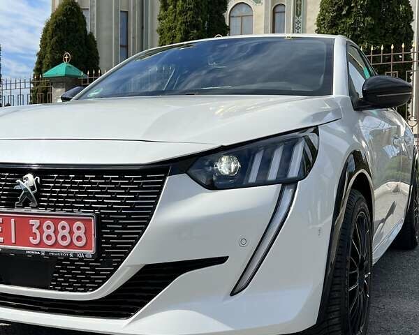 Білий Пежо e-208, об'ємом двигуна 0 л та пробігом 12 тис. км за 18700 $, фото 18 на Automoto.ua